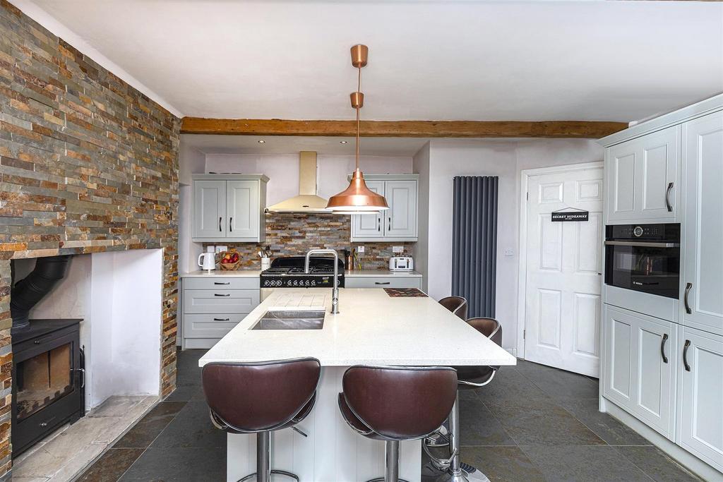 Bramleys Estate Agents - Far Common Road - Mirfiel