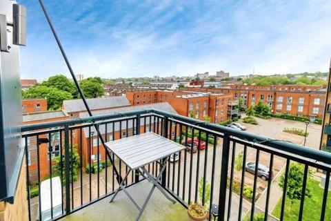 2 bedroom flat for sale, Meridian Way, Southampton, Hampshire, SO14