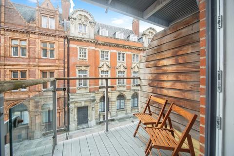 1 bedroom flat for sale, High Street, Southampton, Hampshire, SO14