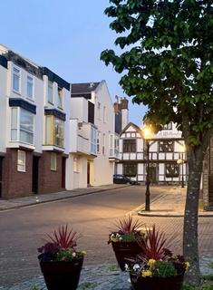 2 bedroom flat for sale, Westgate Street, Southampton, Hampshire, SO14