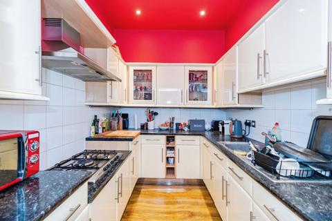 2 bedroom flat for sale, The Avenue, Southampton, Hampshire, SO17
