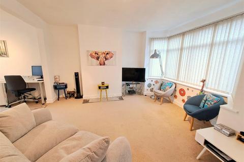2 bedroom semi-detached house for sale, Dovercourt Road, Sheldon, Birmingham