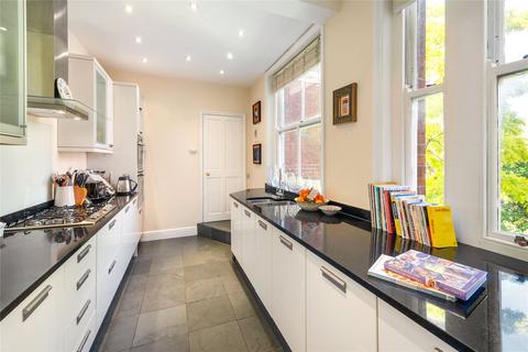4 bedroom flat for sale, York Mansions, Prince Of Wales Drive, Battersea, London, SW11