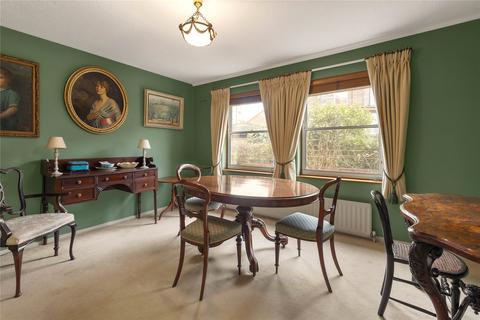 3 bedroom flat for sale, Paveley Drive, London, SW11
