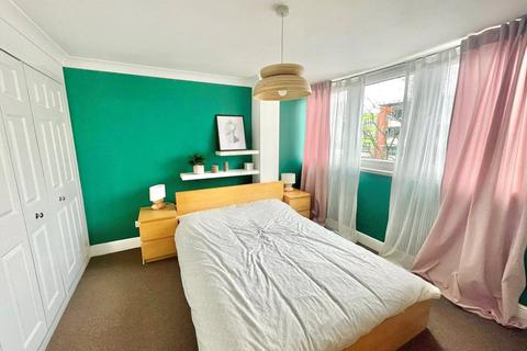2 bedroom maisonette for sale, Commercial Road, Southampton, Hampshire, SO15