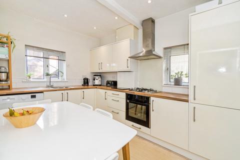 undefined, Grove Road, Southampton, Hampshire, SO15
