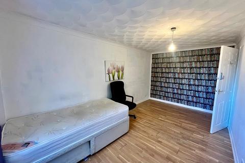 undefined, Waverley Road, Southampton, Hampshire, SO15
