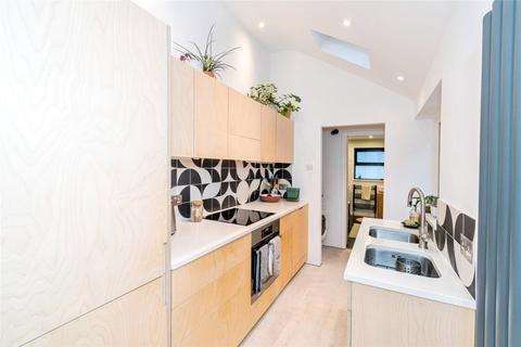 2 bedroom semi-detached house for sale, Ivy Road, Southampton, Hampshire, SO17