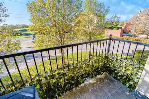 2 bedroom flat for sale, Admiralty Way, Marchwood, Southampton, Hampshire, SO40