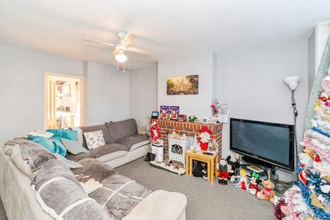 undefined, Warren Crescent, Southampton, Hampshire, SO16