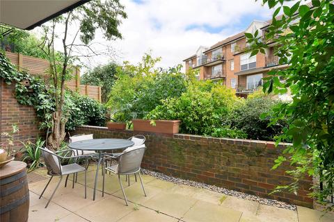 2 bedroom flat for sale, Thorney Crescent, London, SW11