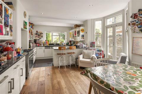 4 bedroom terraced house for sale, Kassala Road, London, SW11