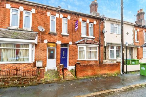 Milton Road, Polygon, Southampton, Hampshire, SO15