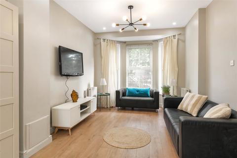 4 bedroom terraced house for sale, Home Road, London, SW11