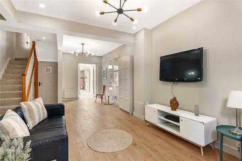 4 bedroom terraced house for sale, Home Road, London, SW11