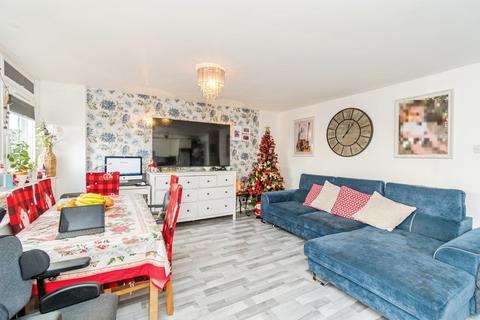 2 bedroom flat for sale, Bassett Avenue, Southampton, Hampshire, SO16