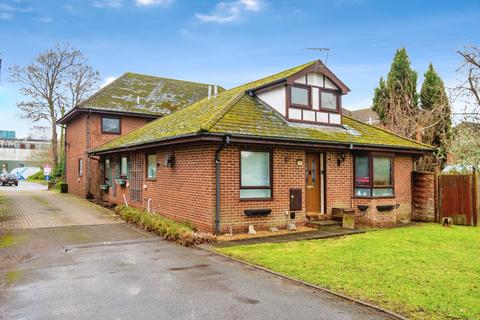 undefined, Tremona Road, Southampton, Hampshire, SO16