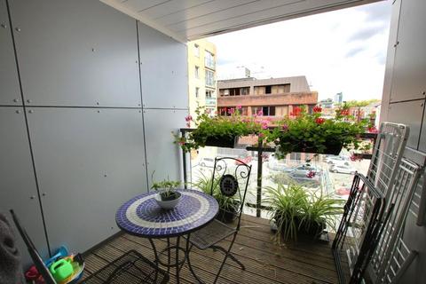 2 bedroom flat for sale, High Street, Southampton, Hampshire, SO14