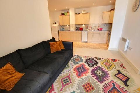 2 bedroom flat for sale, High Street, Southampton, Hampshire, SO14