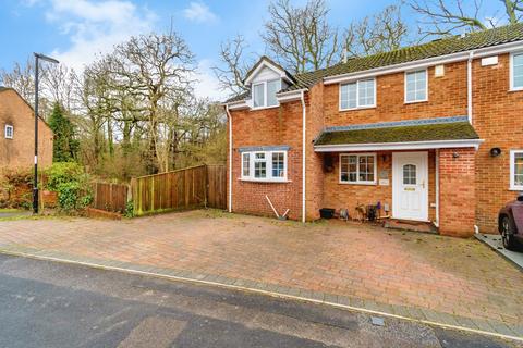 3 bedroom end of terrace house for sale, Goldcrest Gardens, Lordswood, Southampton, Hampshire, SO16