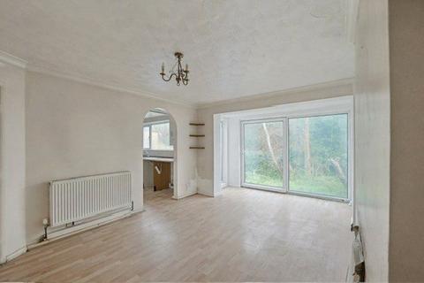 2 bedroom maisonette for sale, Copperfield Road, Bassett, Southampton, Hampshire, SO16