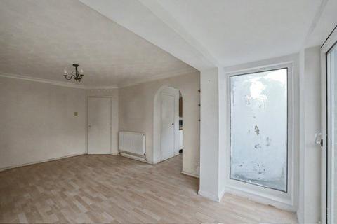 2 bedroom maisonette for sale, Copperfield Road, Bassett, Southampton, Hampshire, SO16