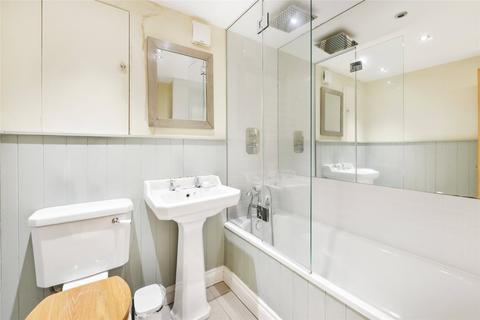 1 bedroom flat for sale, Eccleston Square, London, SW1V