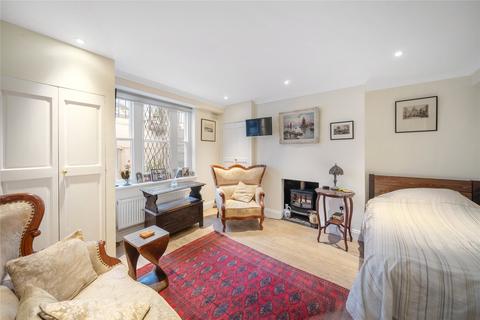undefined, Sutherland Street, Pimlico, London, SW1V