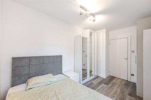 undefined, Ebury Bridge Road, Pimlico, London, SW1W