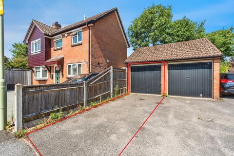 3 bedroom semi-detached house for sale, Pipers Close, West Totton, Southampton, Hampshire, SO40