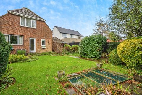 3 bedroom detached house for sale, Ferndale, Waterlooville, Hampshire, PO7