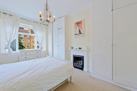3 bedroom maisonette for sale, Trouville Road, London, SW4