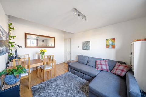 2 bedroom flat for sale, Branksome Road, London, SW2