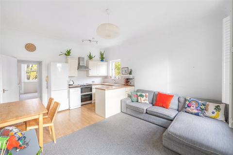 2 bedroom flat for sale, Trouville Road, London, SW4