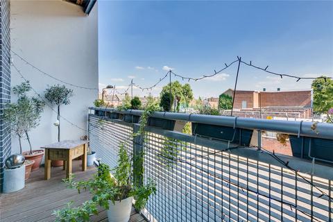 2 bedroom flat to rent, Kimberley Court, London NW6