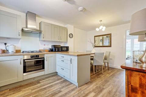 3 bedroom semi-detached house for sale, Lincoln Way, Maldon, CM9