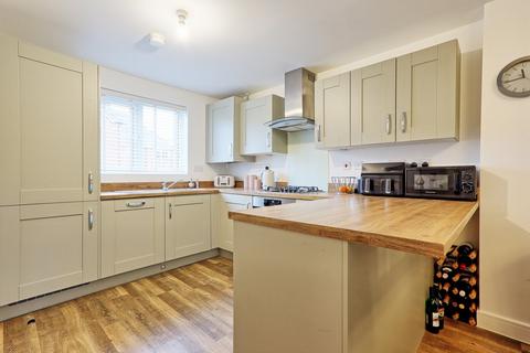 3 bedroom semi-detached house for sale, Lincoln Way, Maldon, CM9