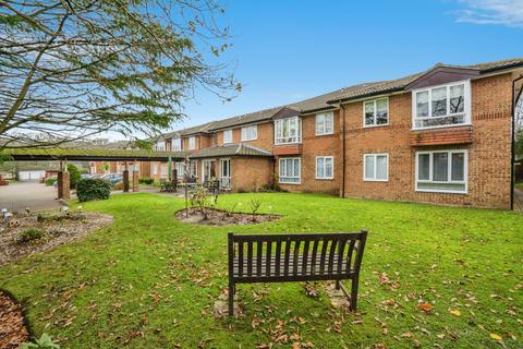 1 bedroom flat for sale, Holman Close, Waterlooville, Hampshire, PO8