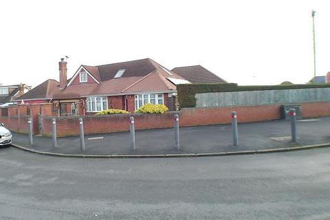4 bedroom detached bungalow for sale, Strathmore Road, Bournemouth