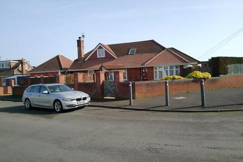 4 bedroom detached bungalow for sale, Strathmore Road, Bournemouth