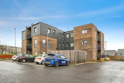 2 bedroom flat for sale, Titchfield Close, HAVANT, Hampshire, PO9