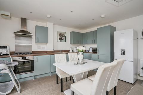 2 bedroom flat for sale, Titchfield Close, HAVANT, Hampshire, PO9