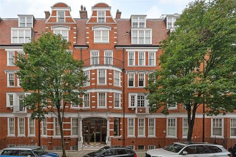 4 bedroom flat for sale, Sloane Court West, London, SW3