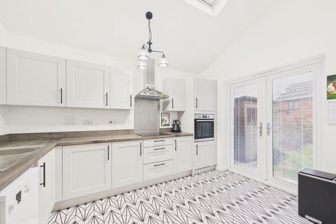 3 bedroom detached house for sale, Stone Drive, Burnopfield, NE16