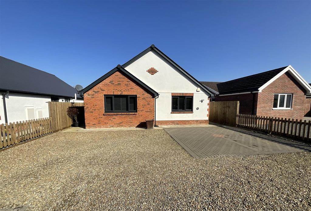 New School Road Ammanford SA18 3 Bed Detached Bungalow For Sale 355 000 new-school-road-ammanford-sa18-3-bed-detached-bungalow-for-sale-355-000
