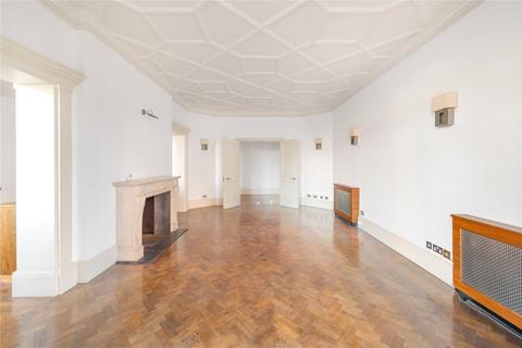 4 bedroom flat for sale, Cadogan Square, Knightsbridge, SW1X