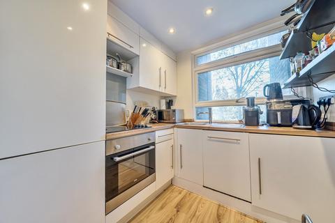 1 bedroom flat for sale, Upper Richmond Road, Putney, London, SW15