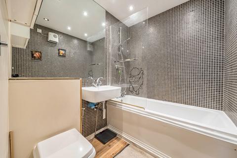 1 bedroom flat for sale, Upper Richmond Road, Putney, London, SW15