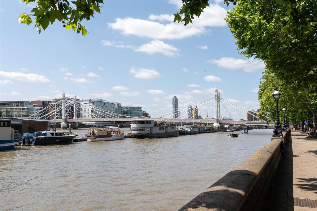 Chelsea Embankment