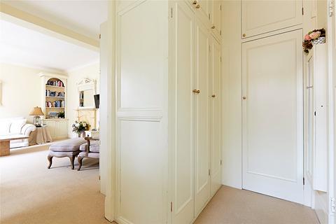 Studio for sale, Daver Court, Chelsea Manor Street, Chelsea, London, SW3